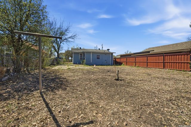 309 Gray, San Antonio, TX 78208