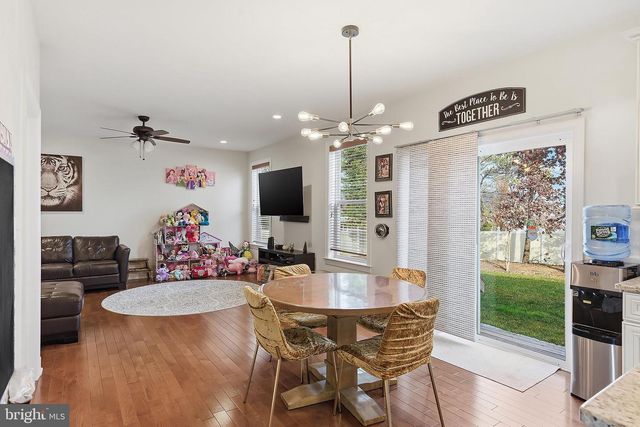 912 HANNIBAL ST, Toms River, NJ 08757