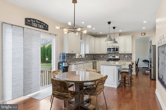 912 HANNIBAL ST, Toms River, NJ 08757