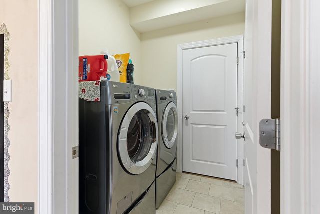 912 HANNIBAL ST, Toms River, NJ 08757