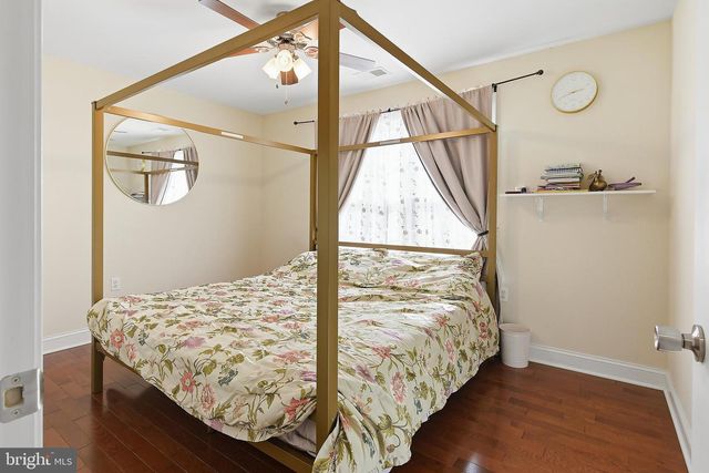 912 HANNIBAL ST, Toms River, NJ 08757