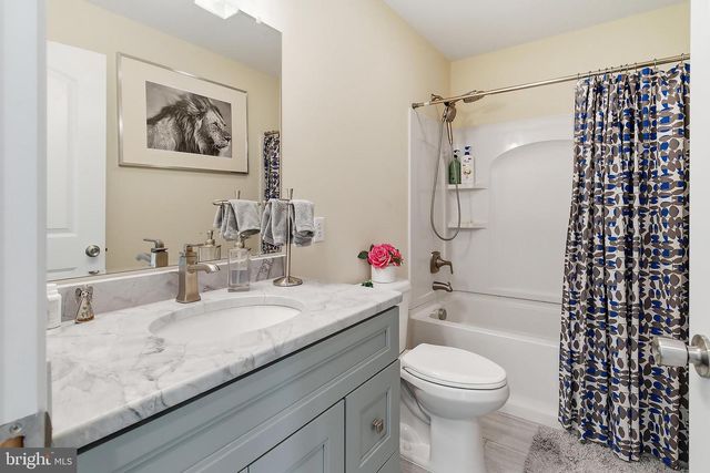 912 HANNIBAL ST, Toms River, NJ 08757