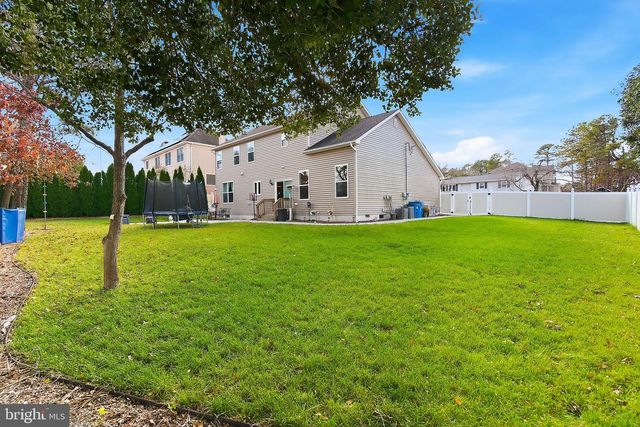 912 HANNIBAL ST, Toms River, NJ 08757