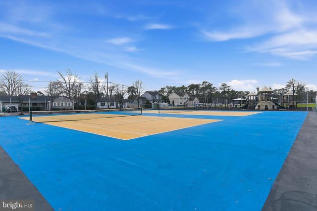 912 HANNIBAL ST, Toms River, NJ 08757