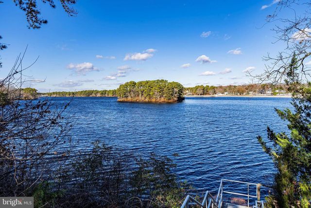 912 HANNIBAL ST, Toms River, NJ 08757