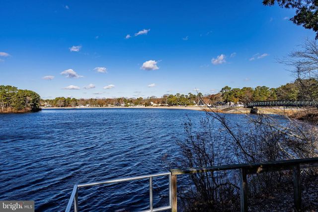 912 HANNIBAL ST, Toms River, NJ 08757