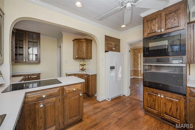 1140 S Geyer Road, Kirkwood, MO 63122