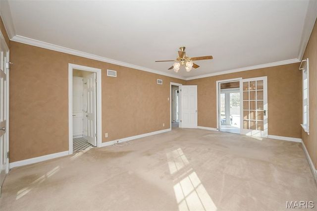 1140 S Geyer Road, Kirkwood, MO 63122