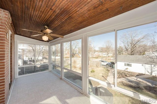 1140 S Geyer Road, Kirkwood, MO 63122