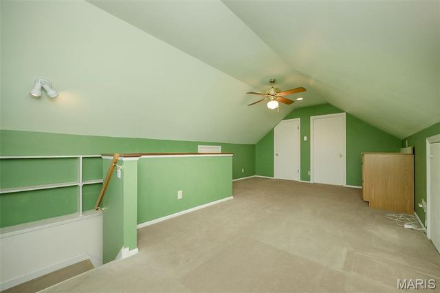 1140 S Geyer Road, Kirkwood, MO 63122