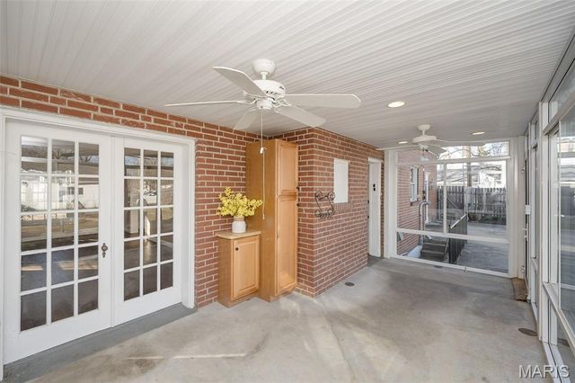 1140 S Geyer Road, Kirkwood, MO 63122