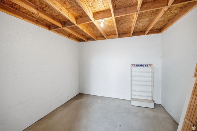 6135 W 3500 S, West Valley City, UT 84128