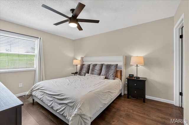 12900 Springdale Village Drive, St Louis, MO 63146