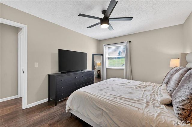 12900 Springdale Village Drive, St Louis, MO 63146