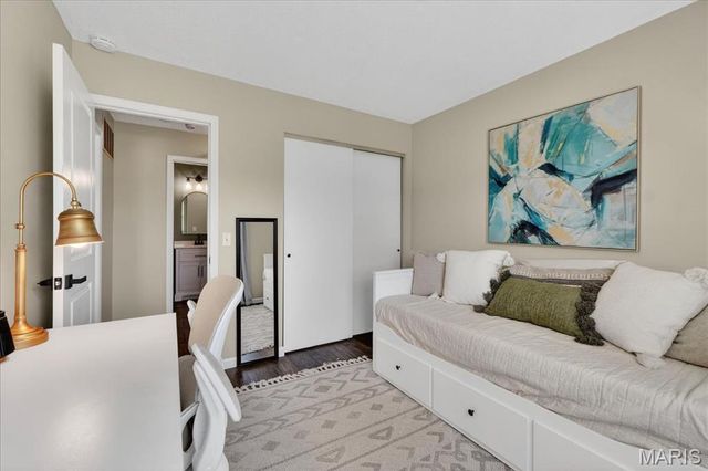 12900 Springdale Village Drive, St Louis, MO 63146