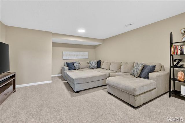 12900 Springdale Village Drive, St Louis, MO 63146