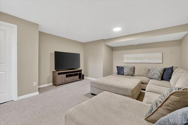 12900 Springdale Village Drive, St Louis, MO 63146