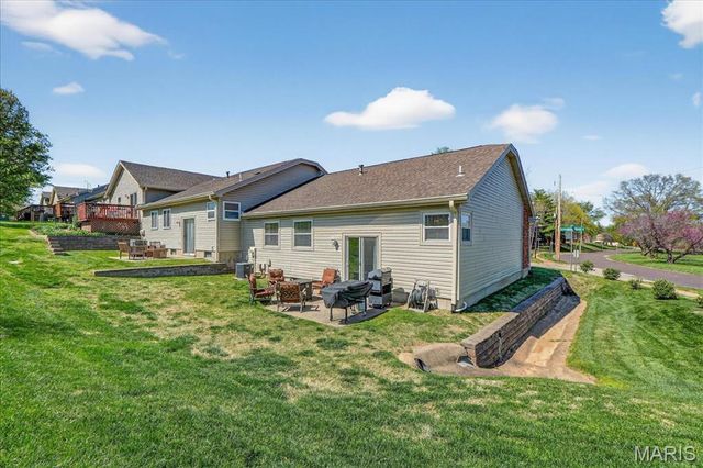 12900 Springdale Village Drive, St Louis, MO 63146