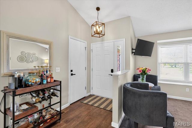 12900 Springdale Village Drive, St Louis, MO 63146