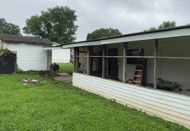 207 W Hill St, Cornersville, TN 37047