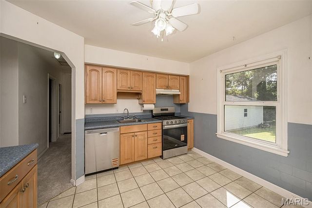 8 Banbury Court, St Louis, MO 63126