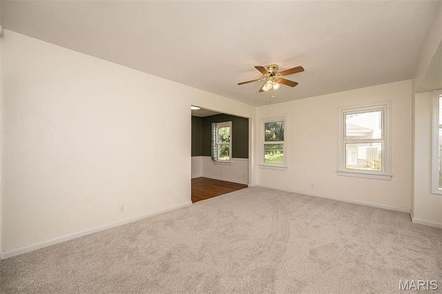 8 Banbury Court, St Louis, MO 63126