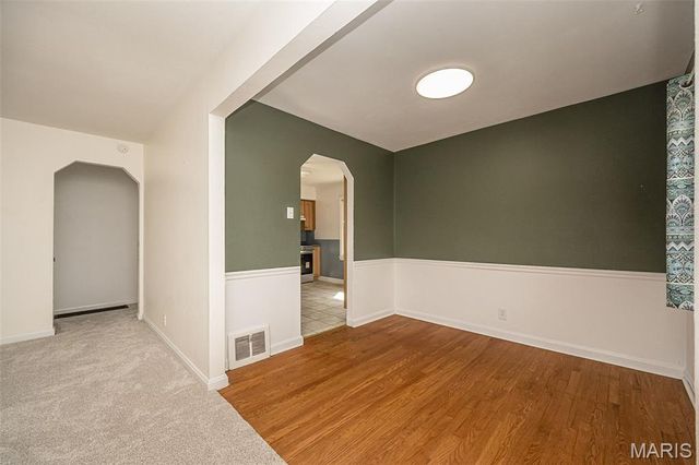 8 Banbury Court, St Louis, MO 63126