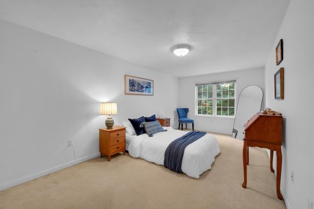 14 Millers Way D, Sutton, MA 01590