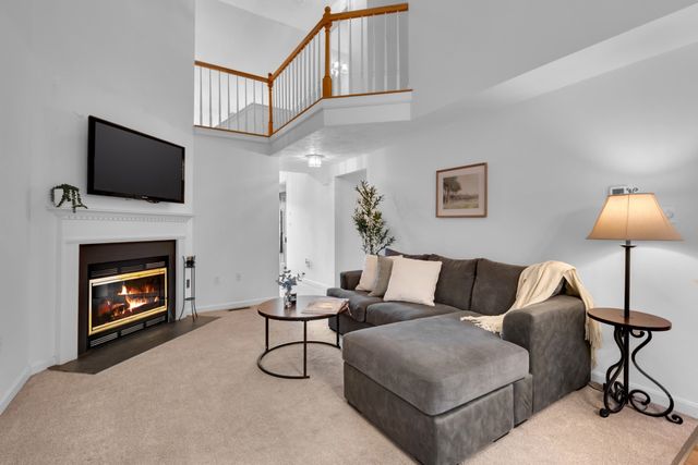 14 Millers Way D, Sutton, MA 01590