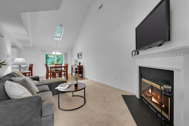 14 Millers Way D, Sutton, MA 01590