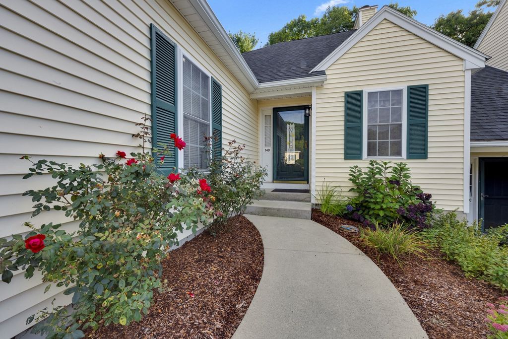 14 Millers Way D, Sutton, MA 01590