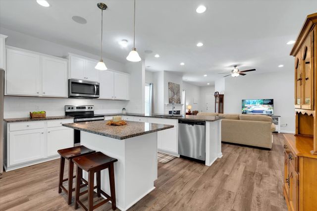 163 Strongridge Trail, Simpsonville, SC 29681