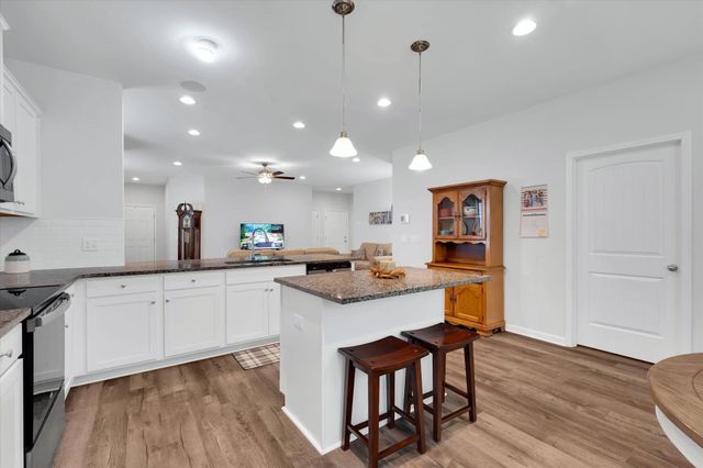 163 Strongridge Trail, Simpsonville, SC 29681