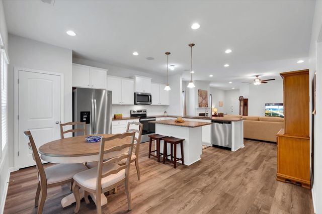 163 Strongridge Trail, Simpsonville, SC 29681