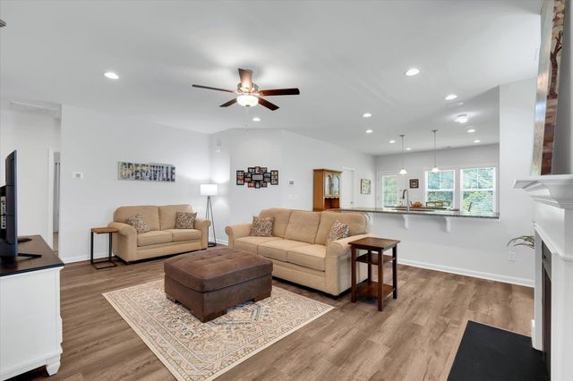 163 Strongridge Trail, Simpsonville, SC 29681