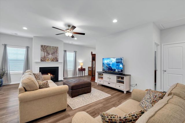 163 Strongridge Trail, Simpsonville, SC 29681