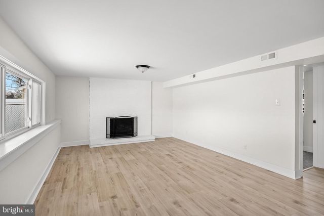 10 COBBLESTONE RD, Cherry Hill, NJ 08003