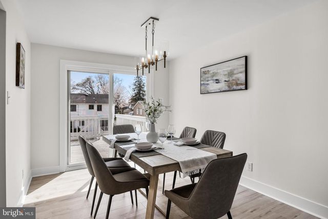 10 COBBLESTONE RD, Cherry Hill, NJ 08003