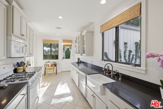 2079 Birnam Wood Drive, Santa Barbara, CA 93108