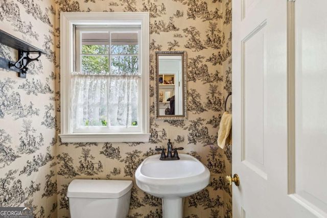 3384 Pine Meadow Road NW, Atlanta, GA 30327