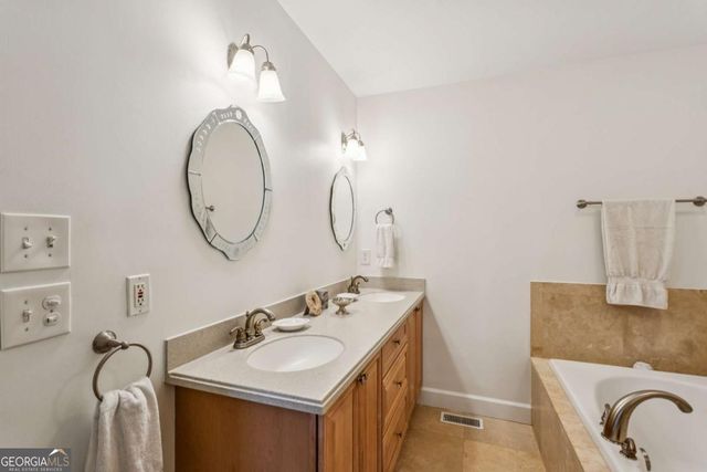 3384 Pine Meadow Road NW, Atlanta, GA 30327