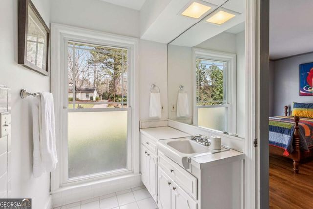 3384 Pine Meadow Road NW, Atlanta, GA 30327