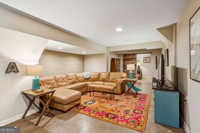 3384 Pine Meadow Road NW, Atlanta, GA 30327