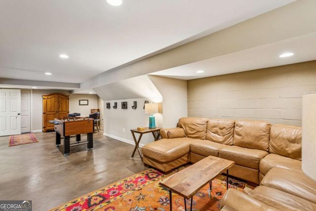 3384 Pine Meadow Road NW, Atlanta, GA 30327