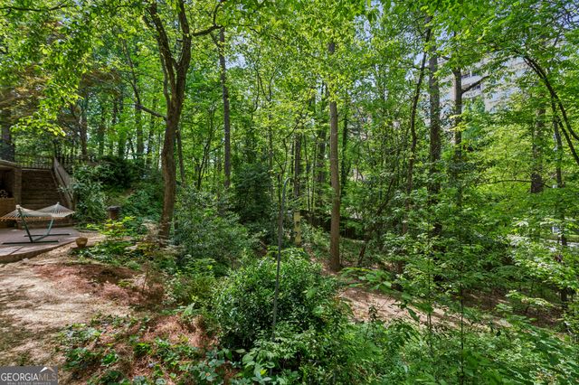 3384 Pine Meadow Road NW, Atlanta, GA 30327