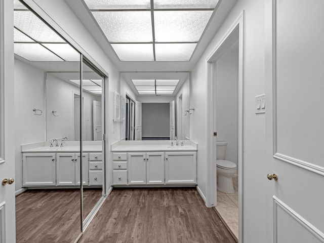 11711 Memorial Drive 570, Houston, TX 77024
