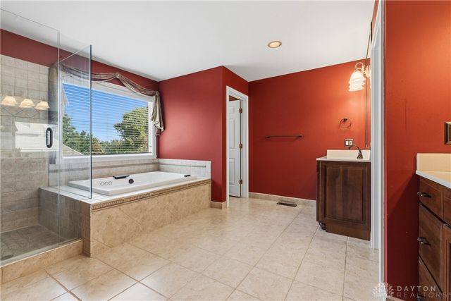 1628 Fairway Crest, Miami Twp, OH 45140