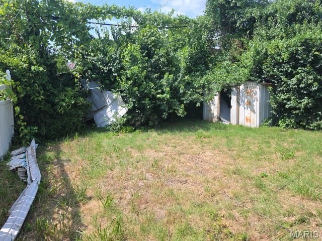 4327 N Taylor Avenue, St Louis, MO 63115