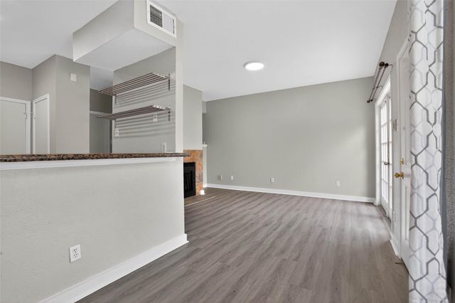 2121 El Paseo Street 1702, Houston, TX 77054
