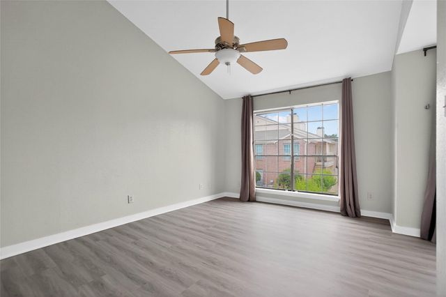 2121 El Paseo Street 1702, Houston, TX 77054